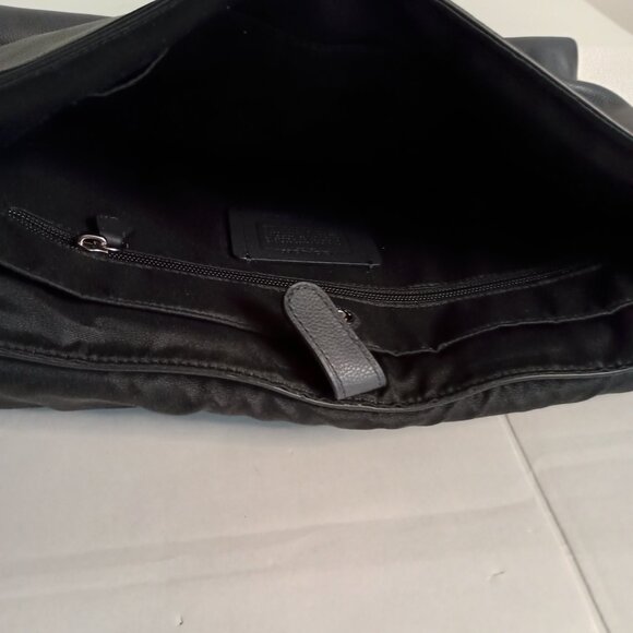 Coach Navy Blue Pebbled Charles Leather Messenger Bag F54792 Excellent Condition - Picture 11 of 15